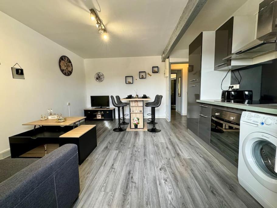 Ferienwohnung Isval Wifi-Hyper Centre Cognac Exterior foto
